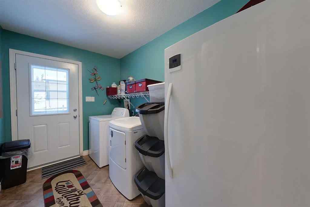 MLS® A2267559 - 825 2 Avenue  in NONE Canyon Creek, Residential