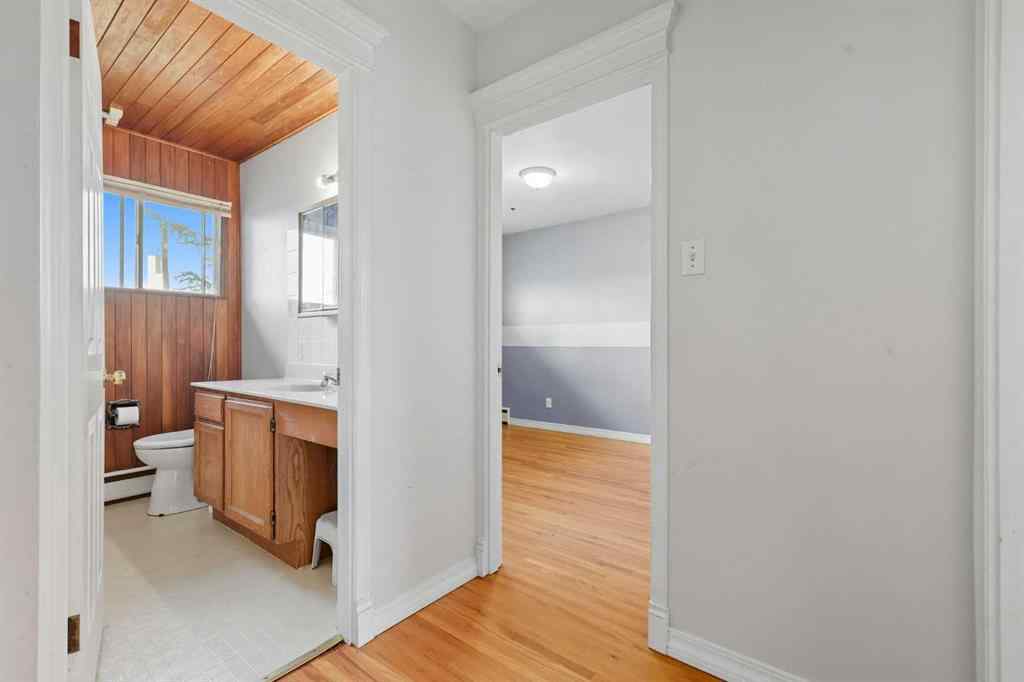 MLS® A2267561 - 23 Fairview Drive SE in Fairview Calgary, Residential