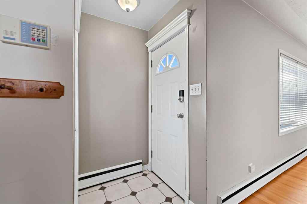 MLS® A2267561 - 23 Fairview Drive SE in Fairview Calgary, Residential