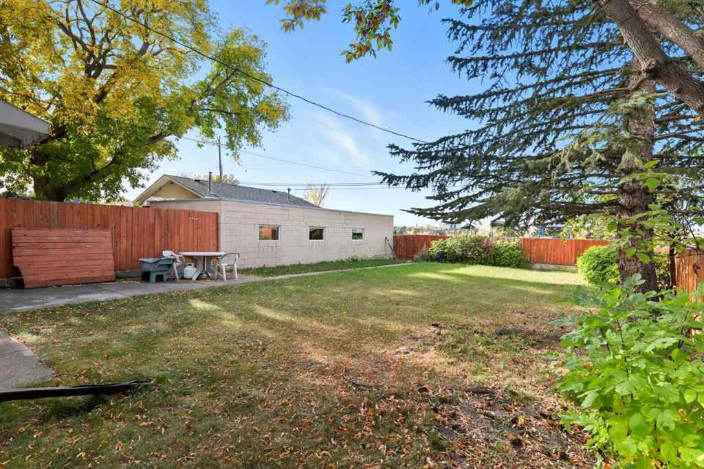 MLS® A2267561 - 23 Fairview Drive SE in Fairview Calgary, Residential