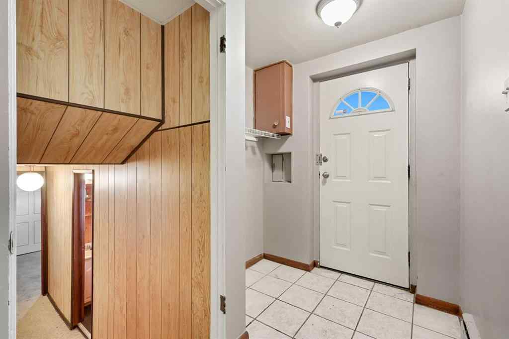 MLS® A2267561 - 23 Fairview Drive SE in Fairview Calgary, Residential