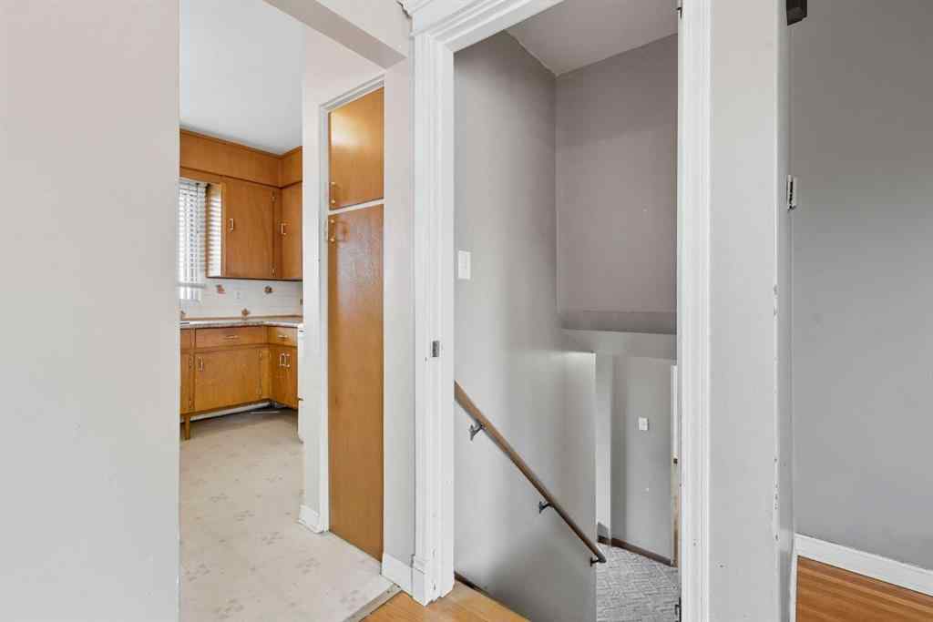 MLS® A2267561 - 23 Fairview Drive SE in Fairview Calgary, Residential