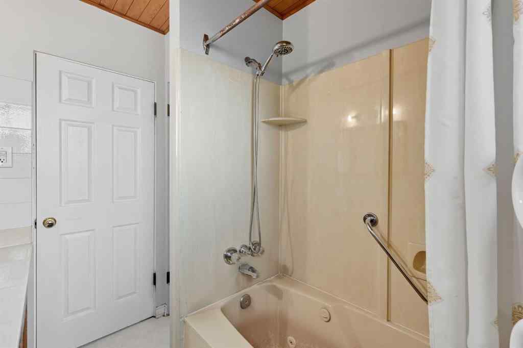 MLS® A2267561 - 23 Fairview Drive SE in Fairview Calgary, Residential