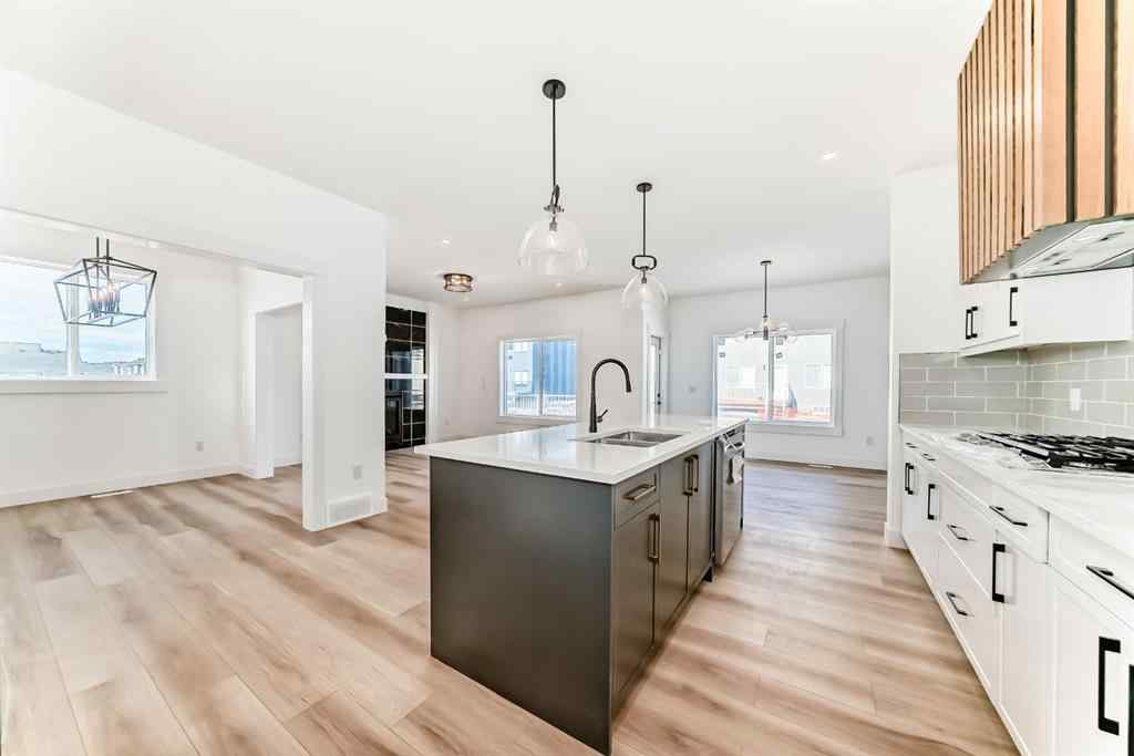 MLS® A2267563 - 708 Mandalay Avenue  in NONE Carstairs, Residential