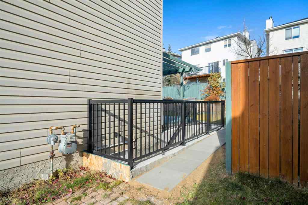 MLS® A2267571 - 825 Citadel Way NW in Citadel Calgary, Residential