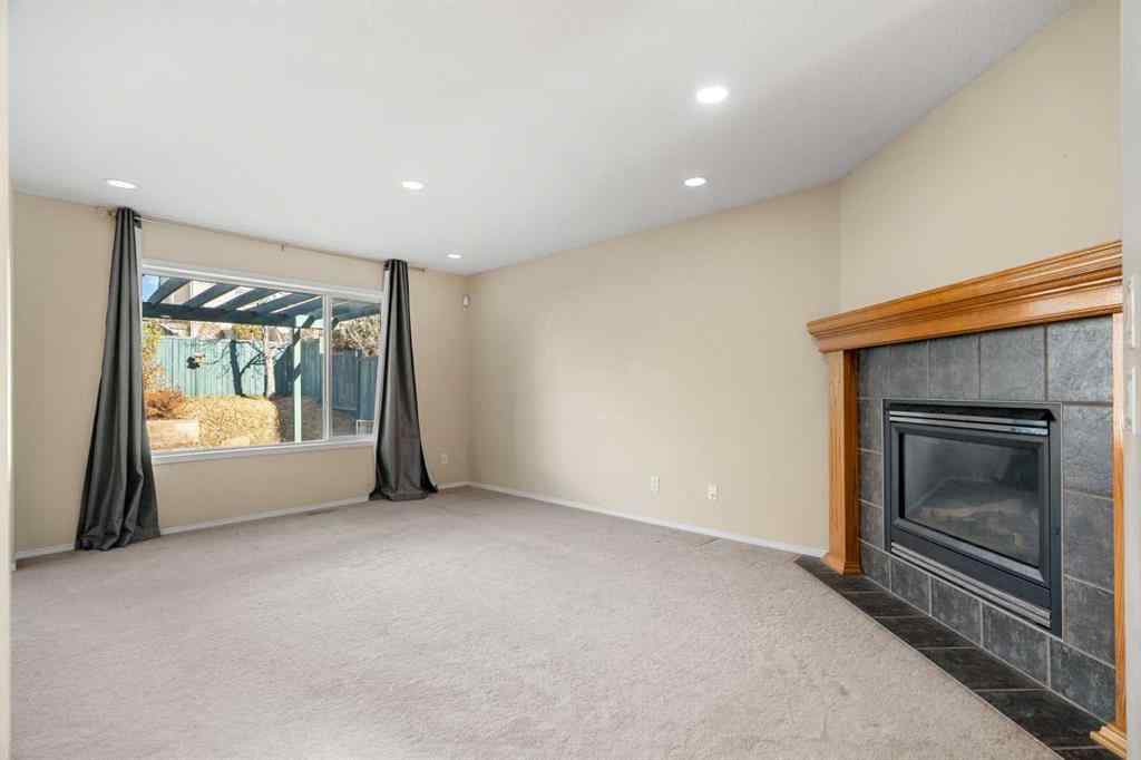 MLS® A2267571 - 825 Citadel Way NW in Citadel Calgary, Residential