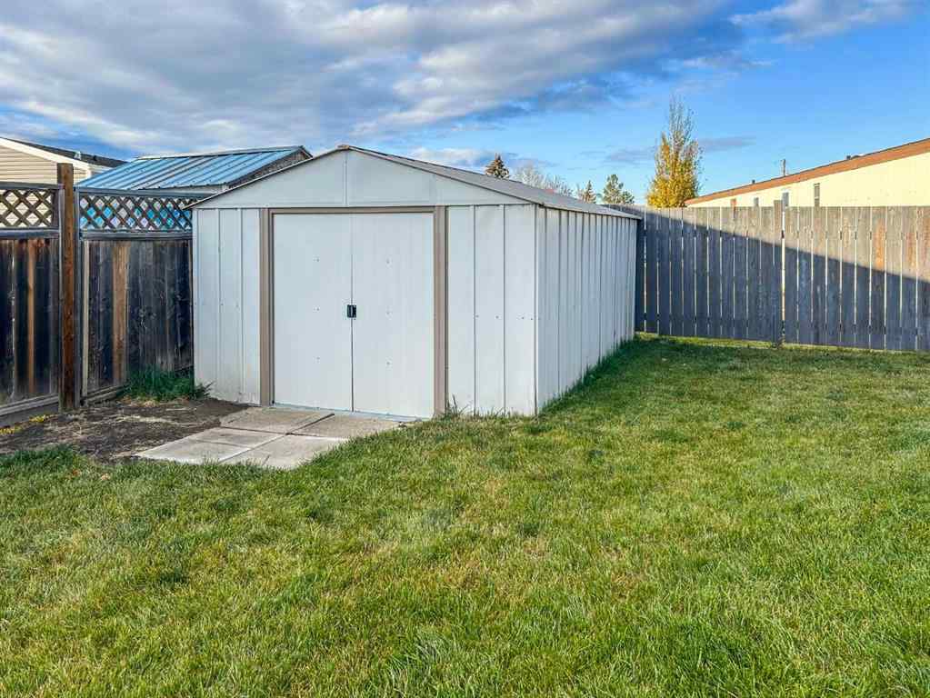 MLS® A2267573 - Unit #74 4802 54 Avenue  in Sparling Camrose, Mobile
