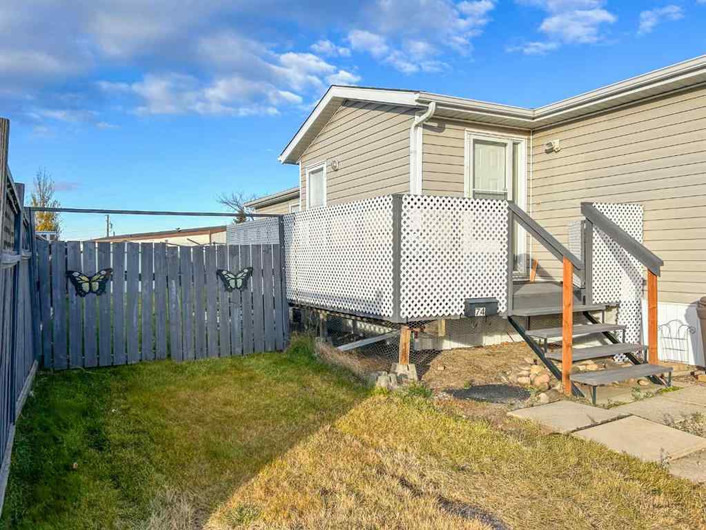 MLS® A2267573 - Unit #74 4802 54 Avenue  in Sparling Camrose, Mobile