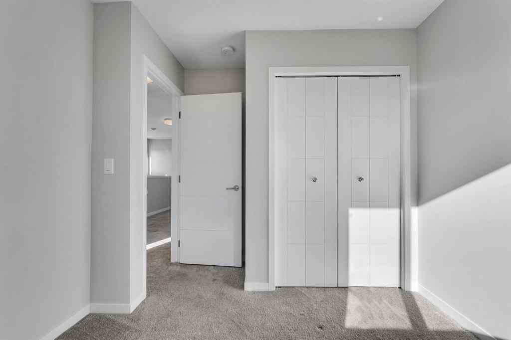MLS® A2267574 - 800 South Point Heath SW in South Point Airdrie, Residential