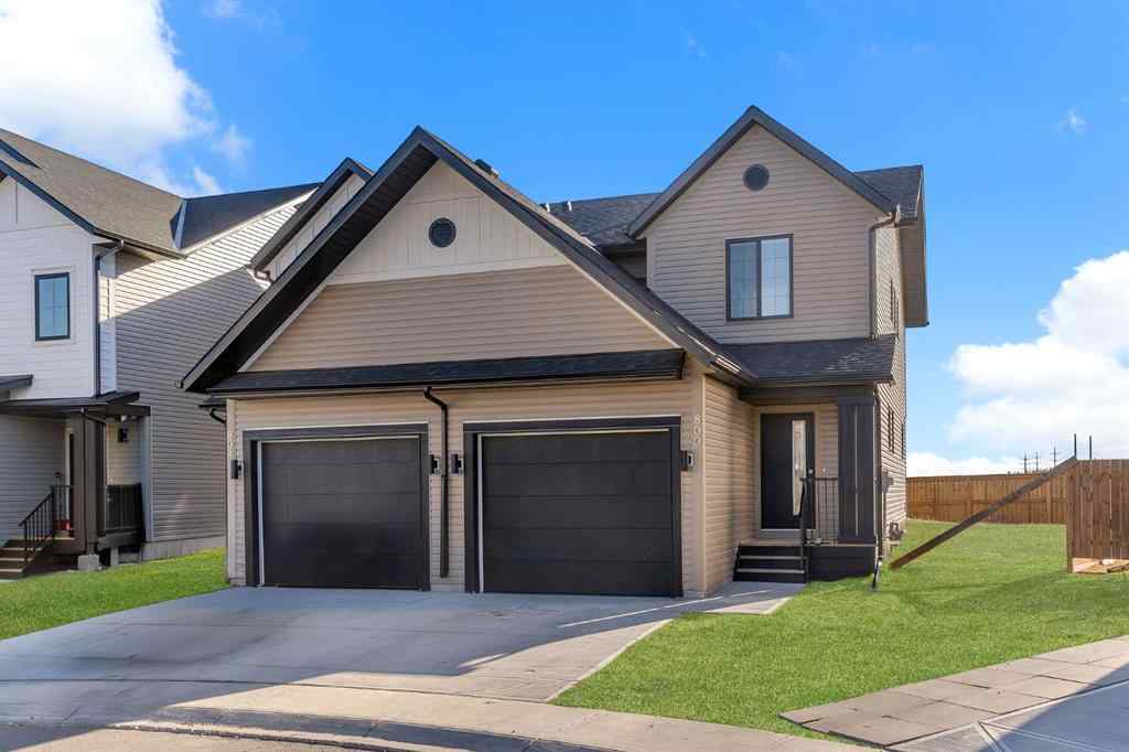 MLS® A2267574 - 800 South Point Heath SW in South Point Airdrie, Residential
