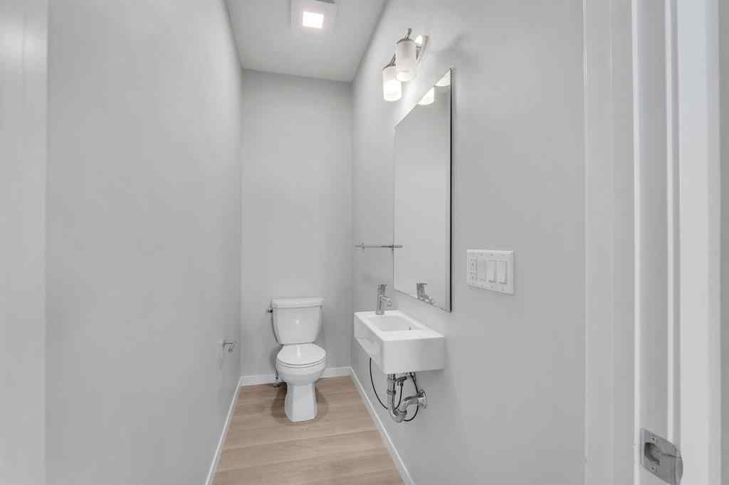 MLS® A2267574 - 800 South Point Heath SW in South Point Airdrie, Residential