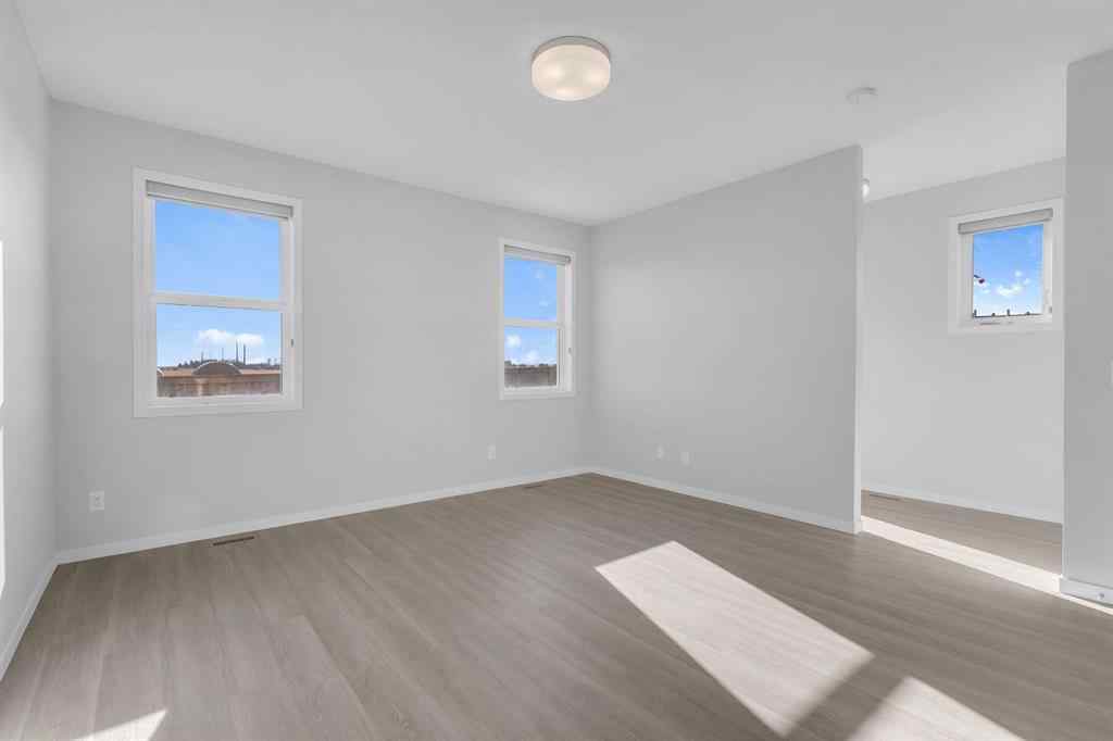 MLS® A2267574 - 800 South Point Heath SW in South Point Airdrie, Residential