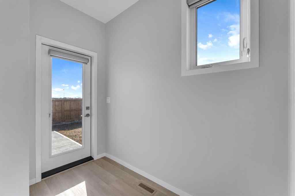 MLS® A2267574 - 800 South Point Heath SW in South Point Airdrie, Residential