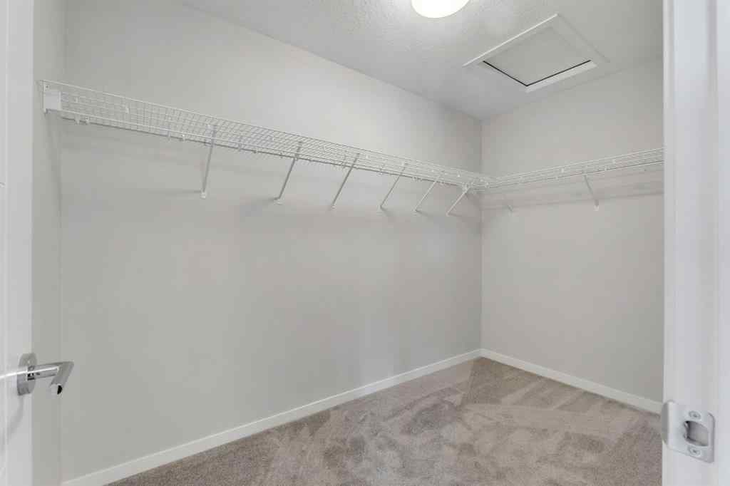 MLS® A2267574 - 800 South Point Heath SW in South Point Airdrie, Residential