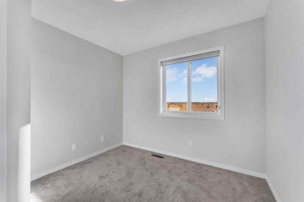 MLS® A2267574 - 800 South Point Heath SW in South Point Airdrie, Residential