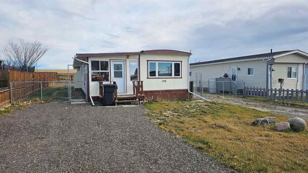 MLS® A2267583 - 936 MAIN Street NW in NONE Milk River, Residential