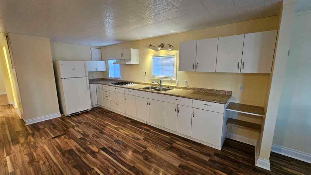 MLS® A2267583 - 936 MAIN Street NW in NONE Milk River, Residential