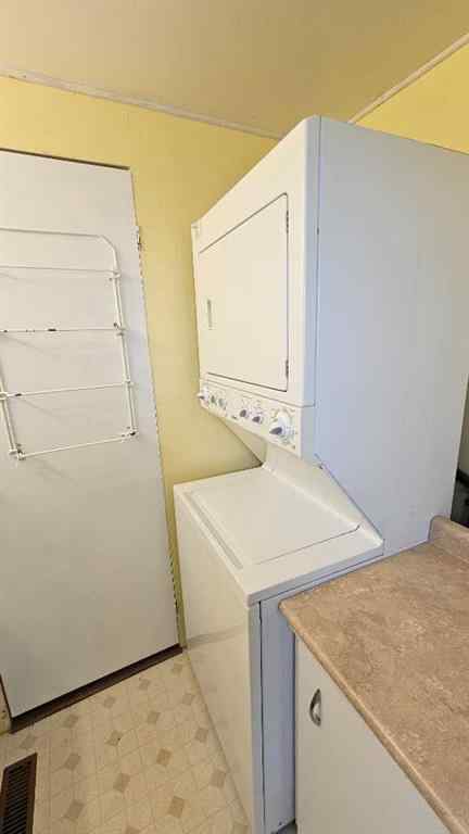 MLS® A2267583 - 936 MAIN Street NW in NONE Milk River, Residential