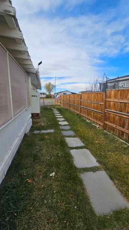 MLS® A2267583 - 936 MAIN Street NW in NONE Milk River, Residential