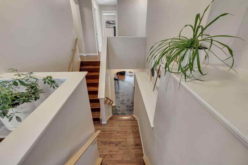 MLS® A2267586 - 10 Arbour Vista Close NW in Arbour Lake Calgary, Residential