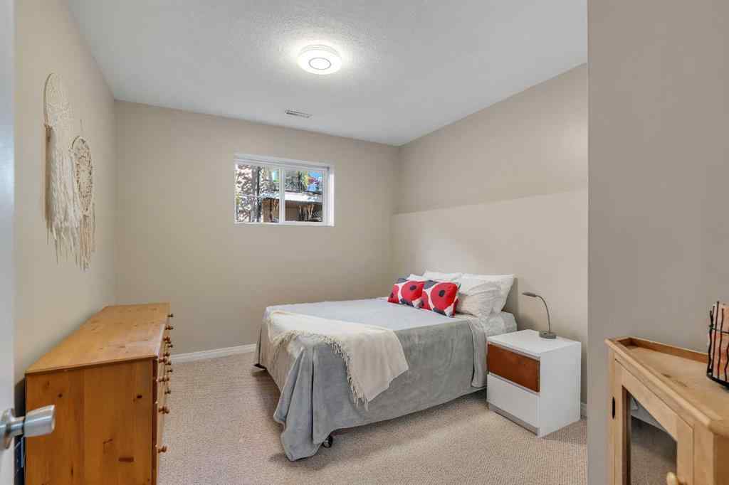 MLS® A2267586 - 10 Arbour Vista Close NW in Arbour Lake Calgary, Residential