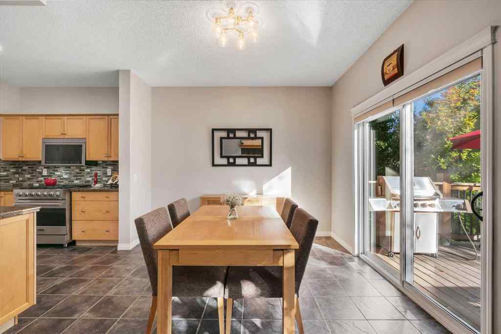 MLS® A2267586 - 10 Arbour Vista Close NW in Arbour Lake Calgary, Residential