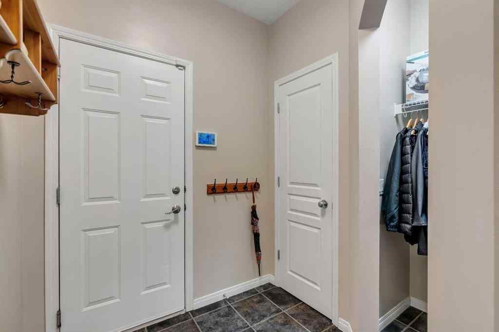 MLS® A2267586 - 10 Arbour Vista Close NW in Arbour Lake Calgary, Residential