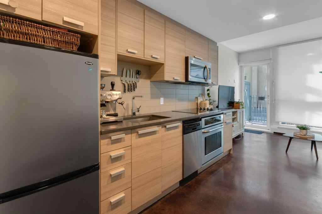 MLS® A2267587 - Unit #118 235 9A Street NW in Sunnyside Calgary, Residential