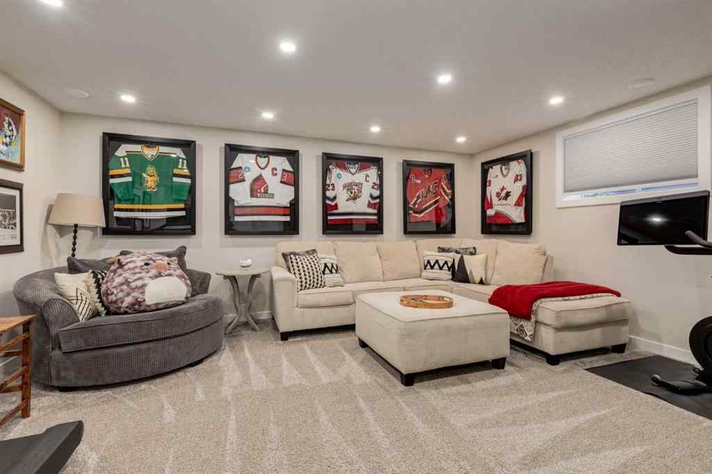 MLS® A2267588 - 32 Evanscove Heights NW in Evanston Calgary, Residential