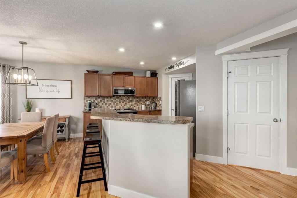 MLS® A2267588 - 32 Evanscove Heights NW in Evanston Calgary, Residential