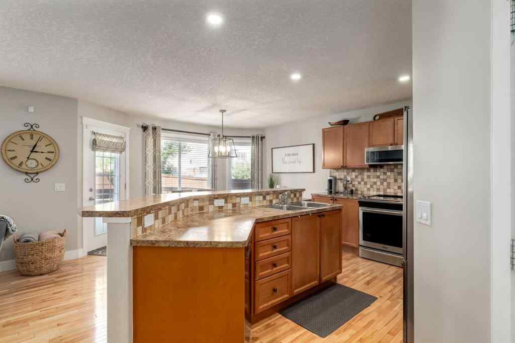 MLS® A2267588 - 32 Evanscove Heights NW in Evanston Calgary, Residential