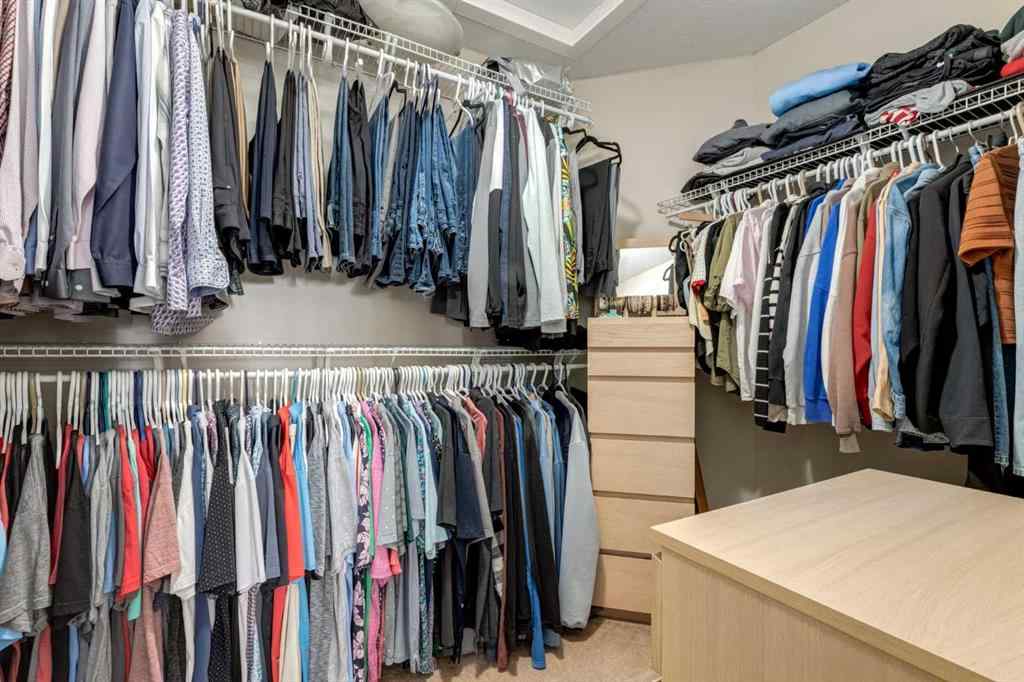 MLS® A2267588 - 32 Evanscove Heights NW in Evanston Calgary, Residential