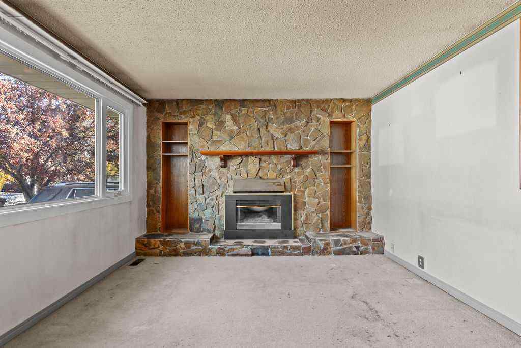 MLS® A2267590 - 127 Lynnview Way SE in Ogden Calgary, Residential