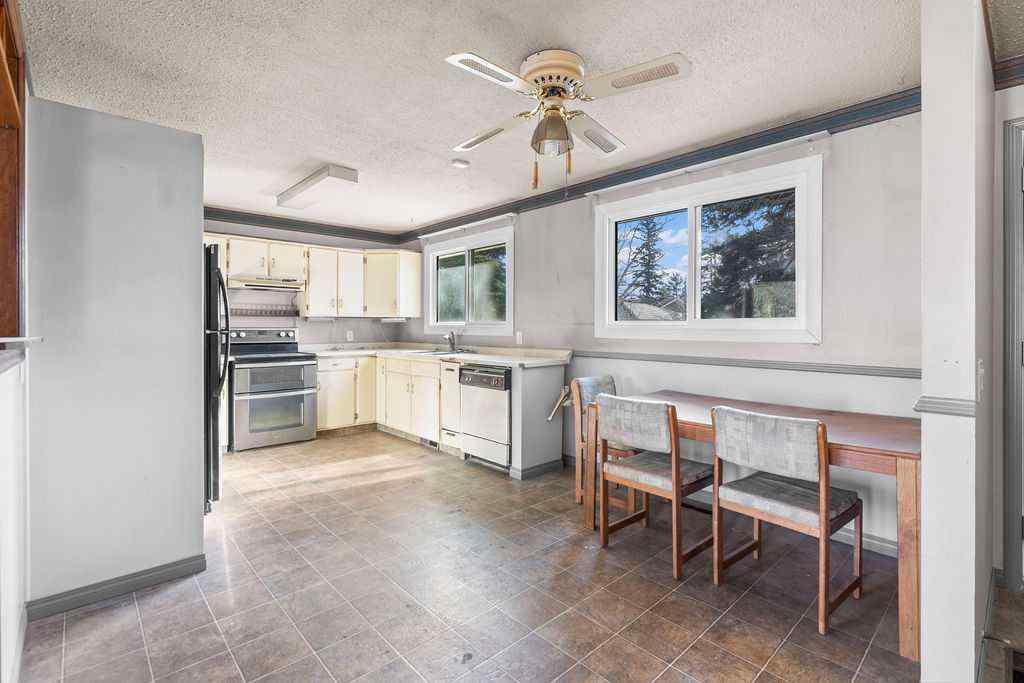 MLS® A2267590 - 127 Lynnview Way SE in Ogden Calgary, Residential