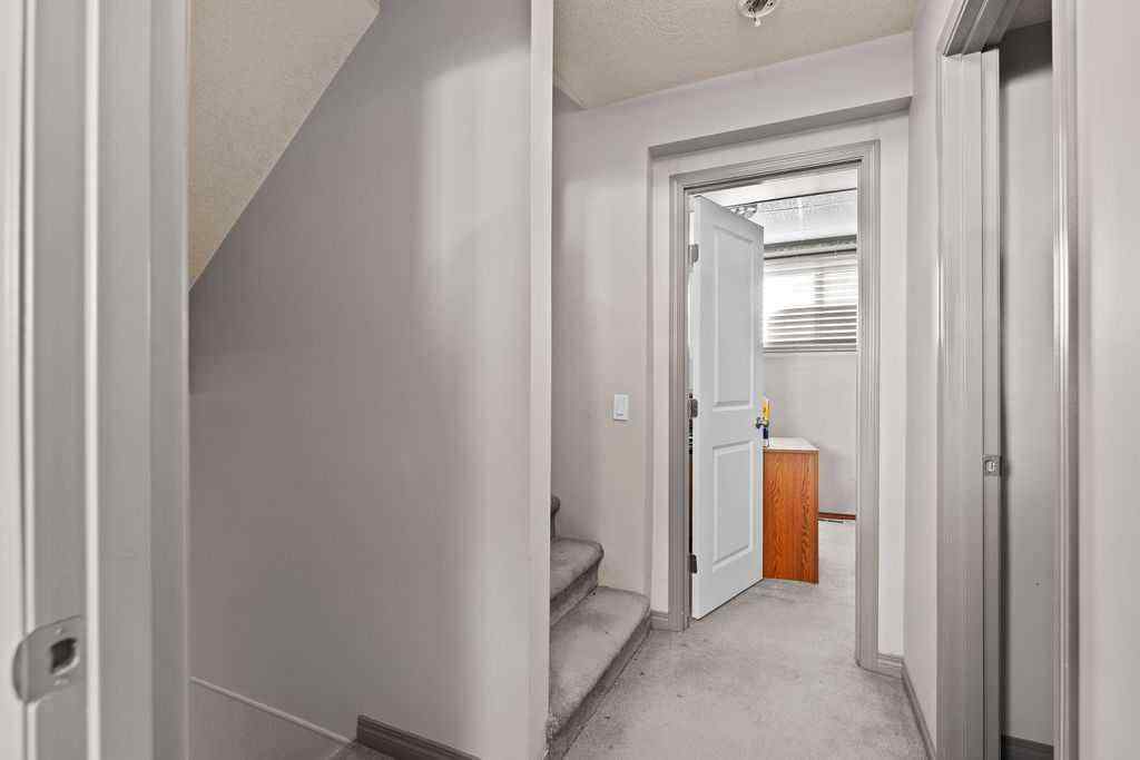 MLS® A2267590 - 127 Lynnview Way SE in Ogden Calgary, Residential