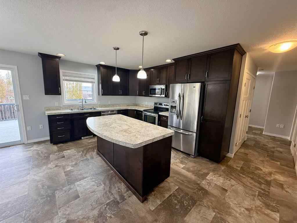 MLS® A2267592 - 9513 108B Street   in NONE La Crete, Residential