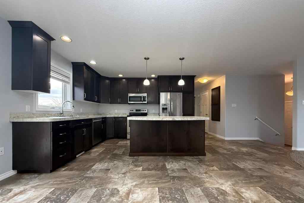 MLS® A2267592 - 9513 108B Street   in NONE La Crete, Residential