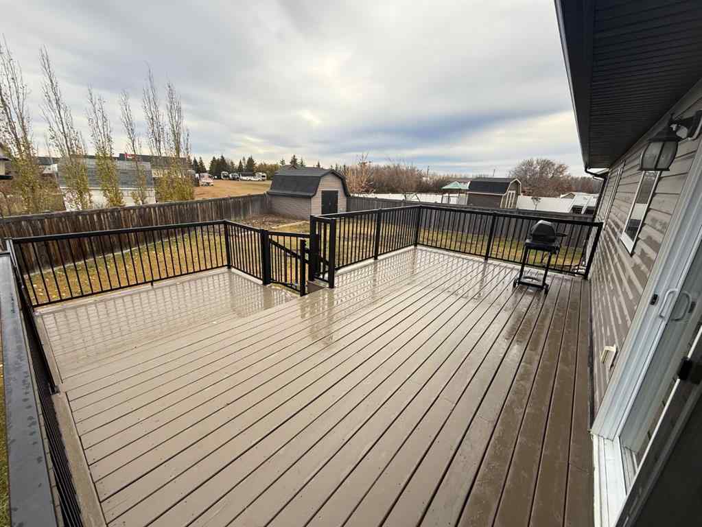 MLS® A2267592 - 9513 108B Street   in NONE La Crete, Residential