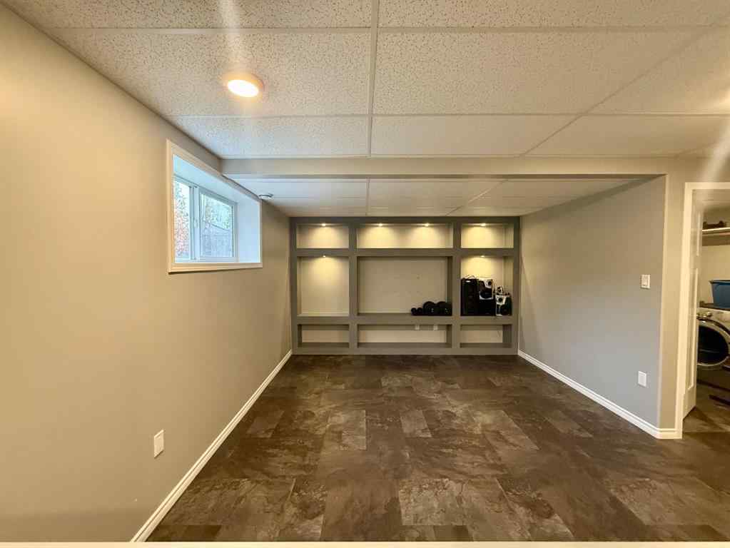 MLS® A2267592 - 9513 108B Street   in NONE La Crete, Residential