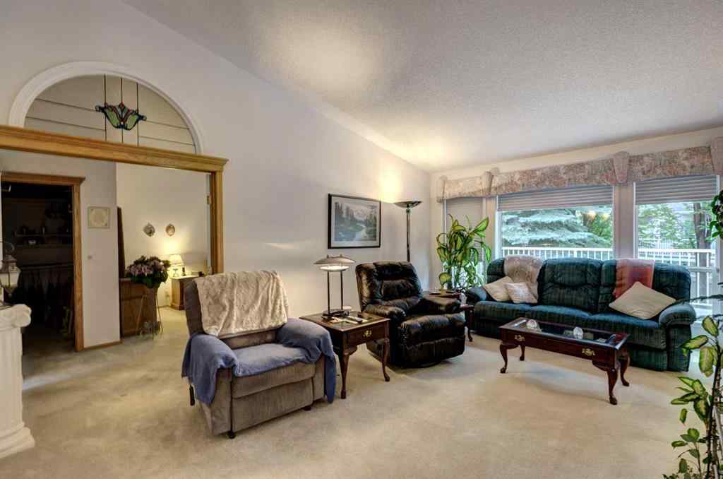 MLS® A2267593 - 62 Mt Mckenzie Villas SE in McKenzie Lake Calgary, Residential