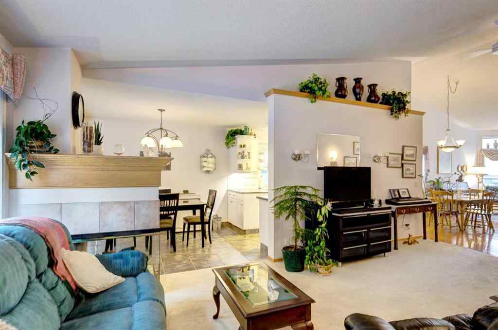 MLS® A2267593 - 62 Mt Mckenzie Villas SE in McKenzie Lake Calgary, Residential