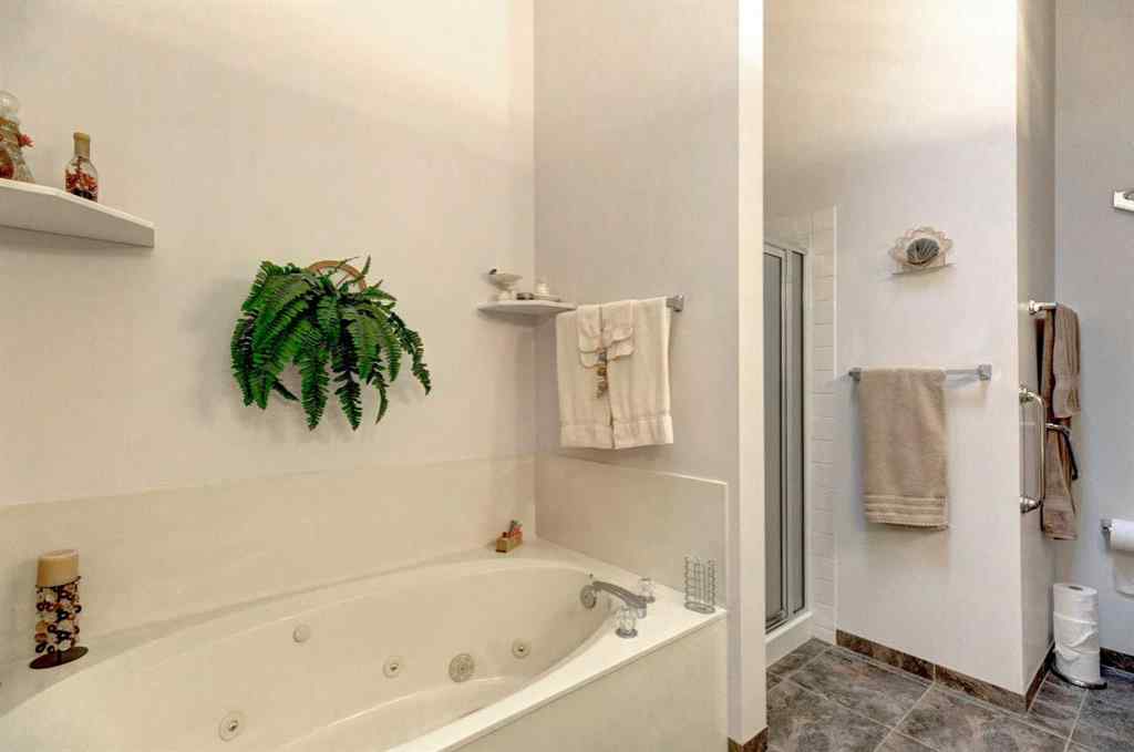 MLS® A2267593 - 62 Mt Mckenzie Villas SE in McKenzie Lake Calgary, Residential