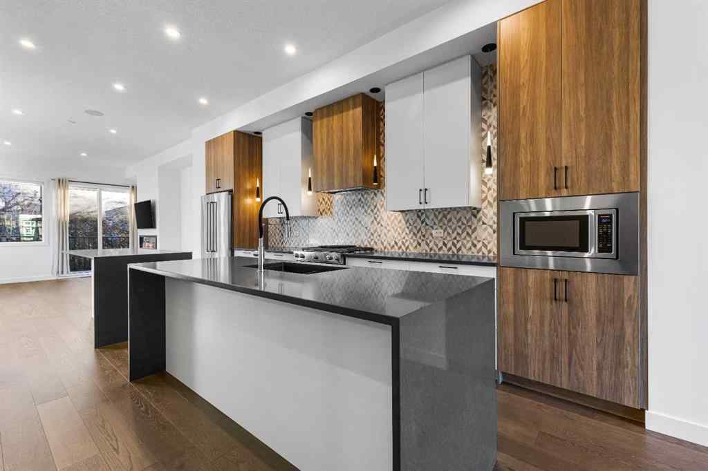 MLS® A2267595 - 2100 17A Street SW in Bankview Calgary, Residential