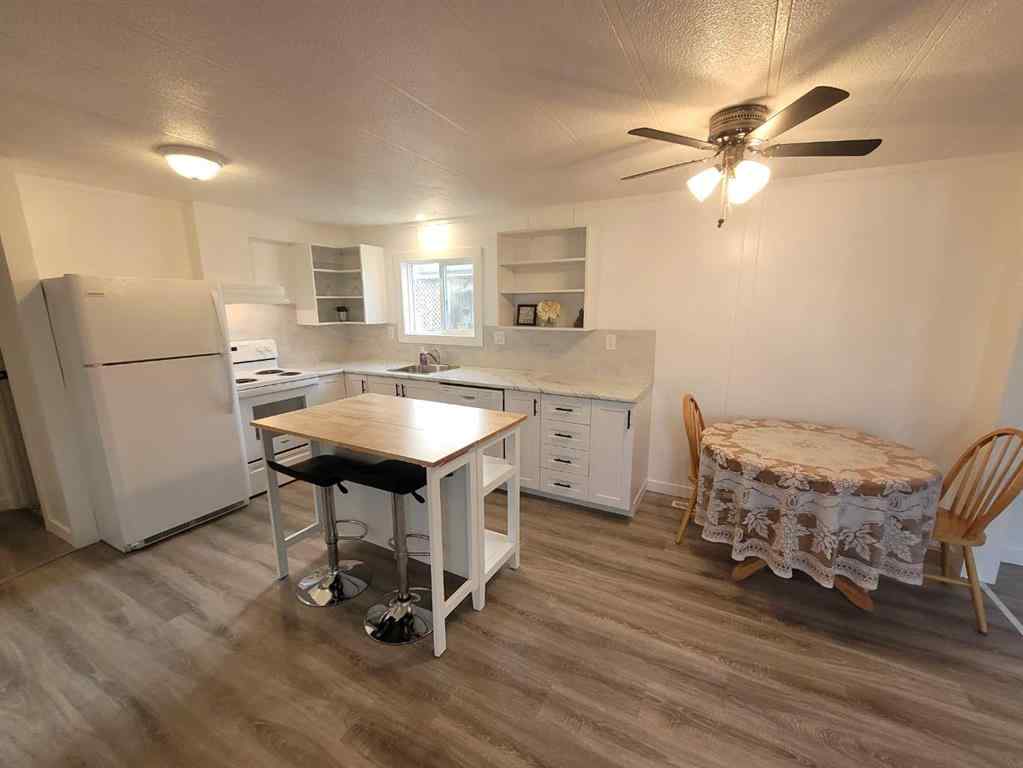 MLS&reg; # A2267597 - Unit #Unit 27 4402 48 Avenue  in NONE Sylvan Lake, Mobile Open Houses