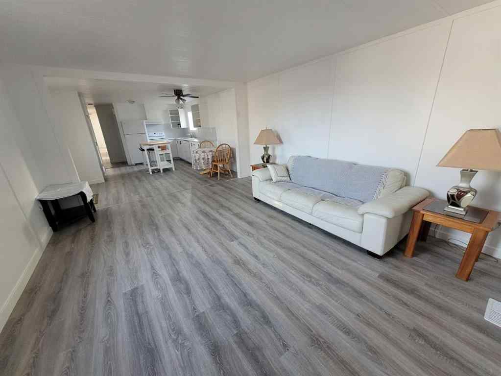 MLS&reg; # A2267597 - Unit #Unit 27 4402 48 Avenue  in NONE Sylvan Lake, Mobile Open Houses