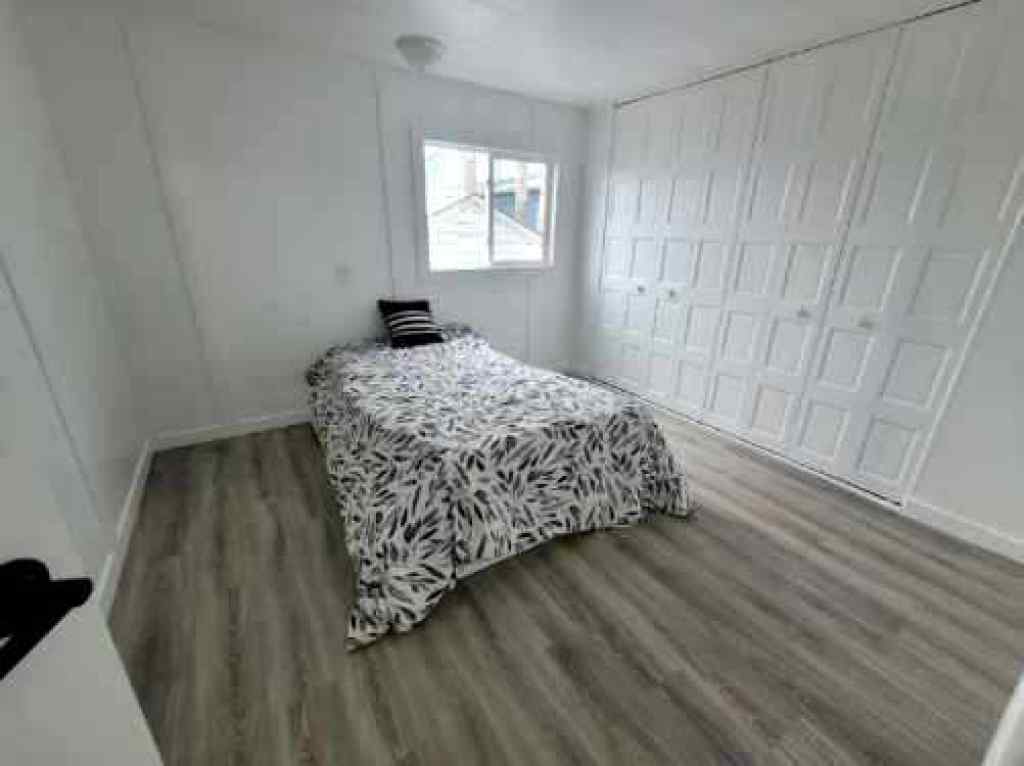 MLS&reg; # A2267597 - Unit #Unit 27 4402 48 Avenue  in NONE Sylvan Lake, Mobile Open Houses