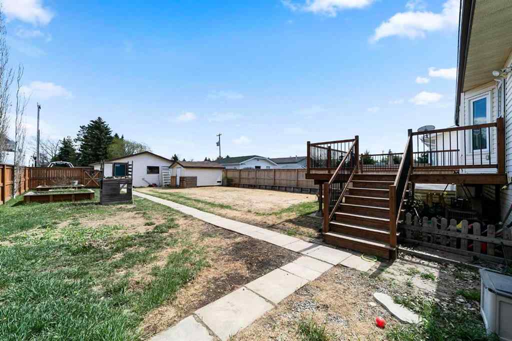 MLS® A2267600 - 5419 53 Street  in Sparling Camrose, Residential