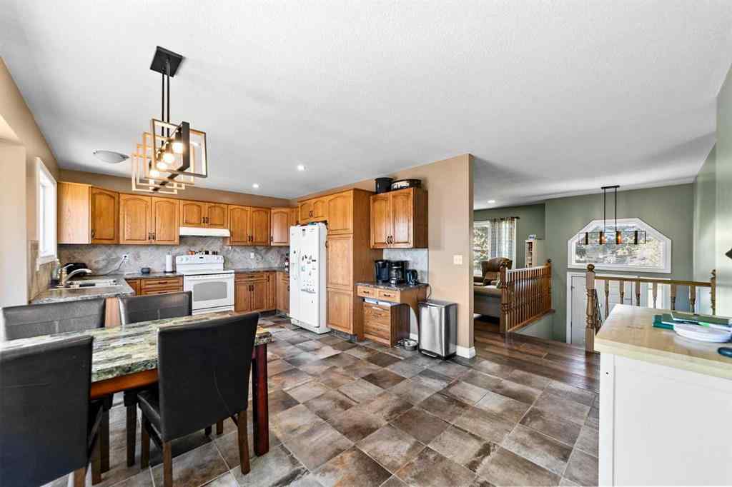 MLS® A2267600 - 5419 53 Street  in Sparling Camrose, Residential