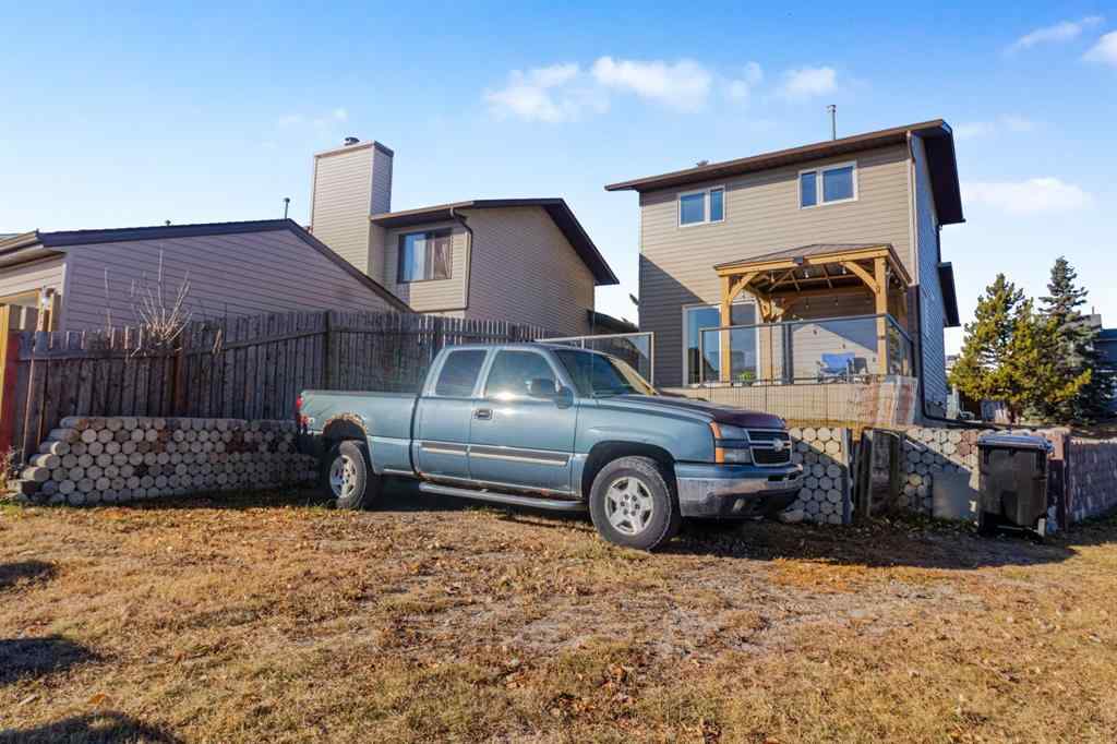 MLS® A2267602 - 44 Bedfield Close NE in Beddington Heights Calgary, Residential