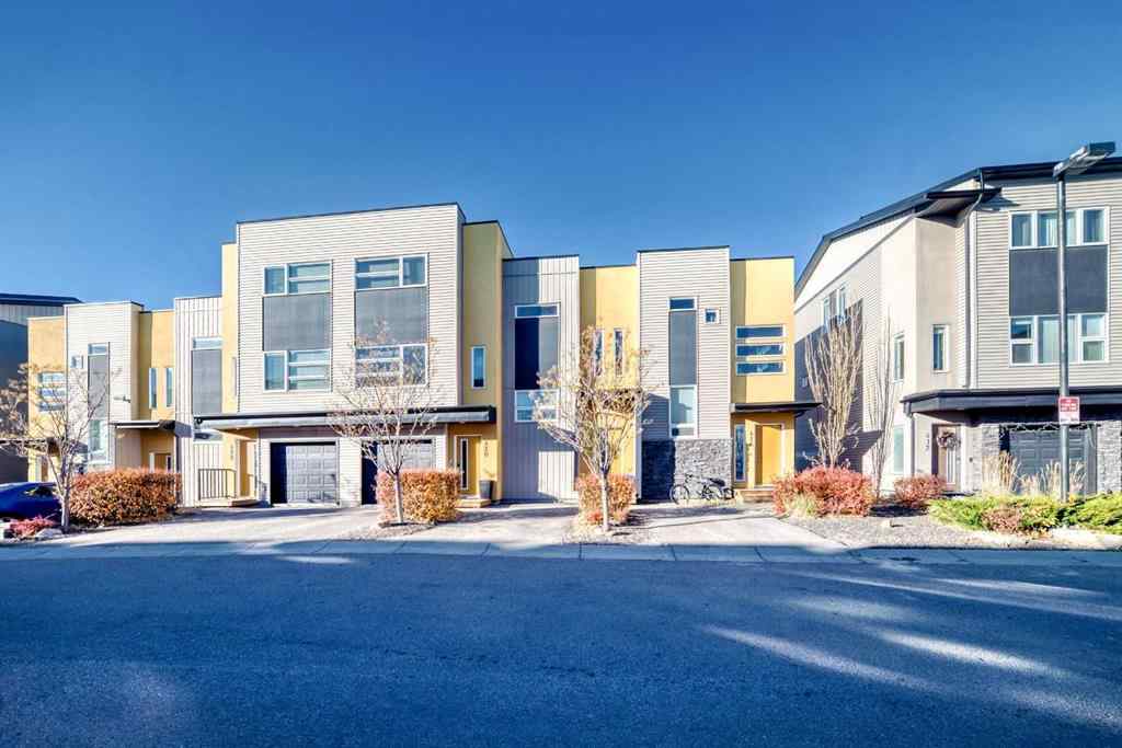 MLS® A2267603 - 418 Covecreek Circle NE in Coventry Hills Calgary, Residential